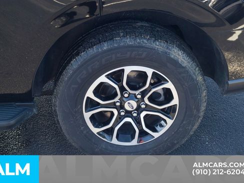 Used 2024 Ford Expedition XLT image 15