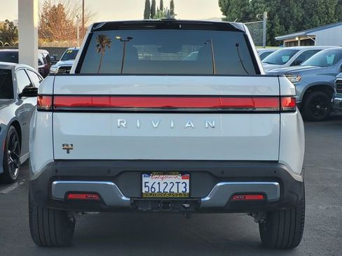 Used 2023 Rivian R1T Adventure image 5