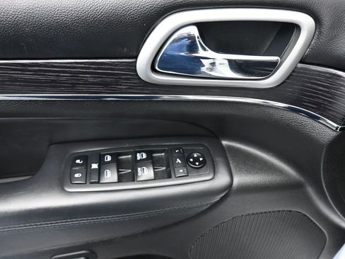 Used 2018 Jeep Grand Cherokee High Altitude image 11