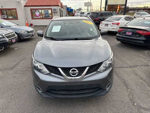 Used 2017 Nissan Rogue Sport SL image 7