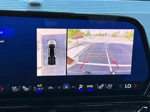 Used 2025 Chevrolet Silverado EV RST AWD/4WD image 29