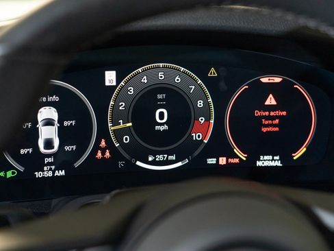 Used 2026 Porsche 911 GT3 RWD image 17