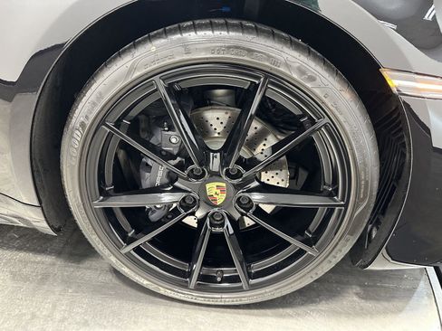 Certified 2022 Porsche 911 Carrera image 12