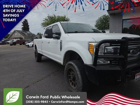 Used 2017 Ford F350 Lariat w/ Lariat Value Package AWD/4WD image 5