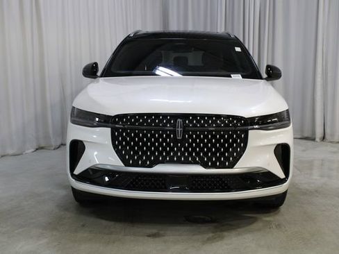 New 2026 Lincoln Nautilus Reserve image 37