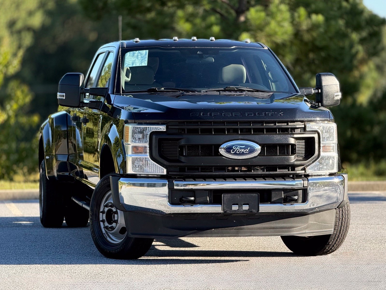 Used 2022 Ford F350 XL w/ Power Equipment Group AWD/4WD image 4