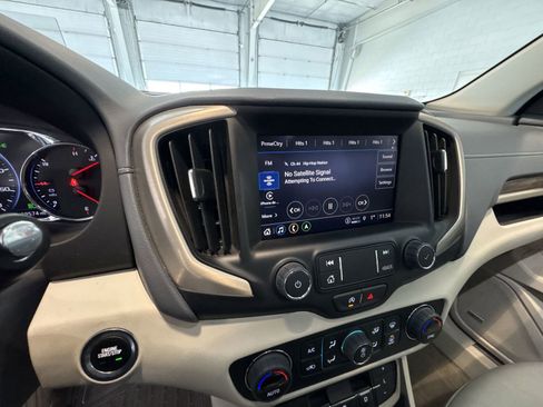 Used 2023 GMC Terrain Denali w/ Black Diamond Edition image 13