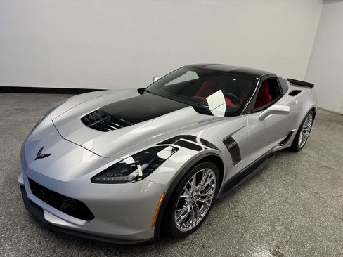 Used 2019 Chevrolet Corvette Z06 RWD image 24
