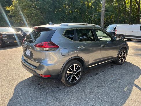 Used 2018 Nissan Rogue SL w/ Premium Package FWD image 7