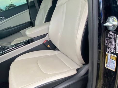 Certified 2024 Kia Sportage EX AWD/4WD image 9