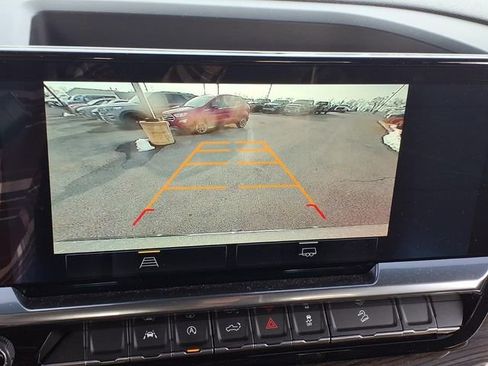 Used 2023 Chevrolet Silverado 1500 LT w/ Z71 Off-Road Package image 24