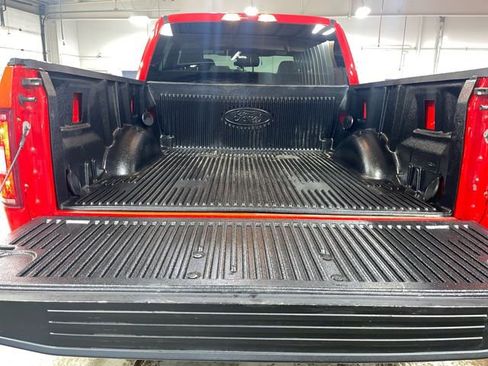 Used 2018 Ford F150 XLT AWD/4WD image 22