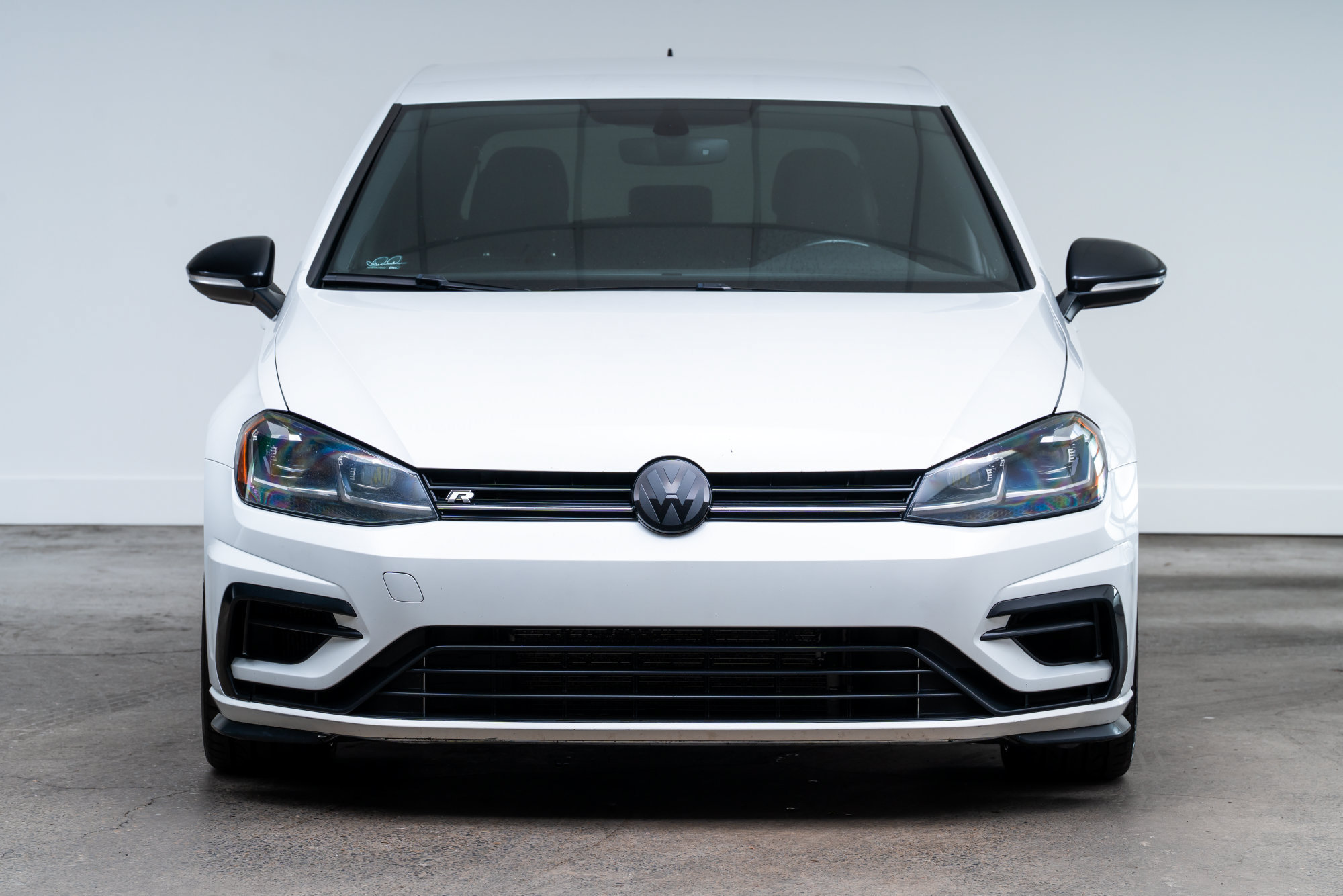 Used 2019 Volkswagen Golf R 4-Door AWD/4WD image 2