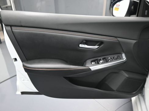 Used 2021 Nissan Sentra SR FWD image 12