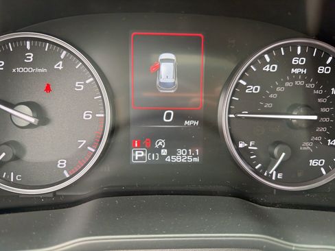 Certified 2024 Subaru Crosstrek 2.5i Limited w/ Crosstrek Mirror Package image 21