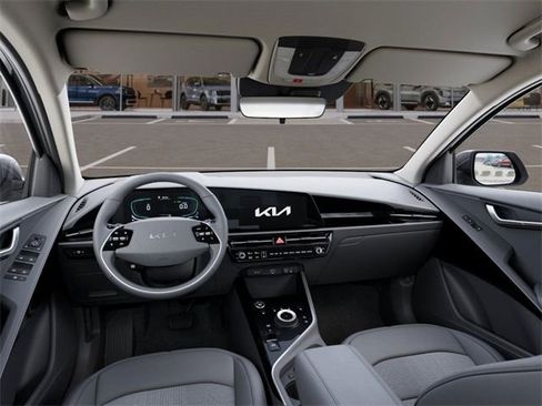 New 2025 Kia Niro EX FWD image 14