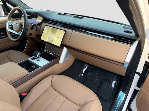 New 2026 Land Rover Range Rover SE AWD/4WD image 14