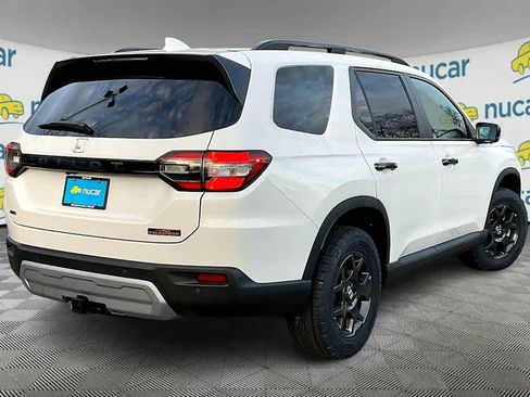 New 2025 Honda Pilot TrailSport image 6