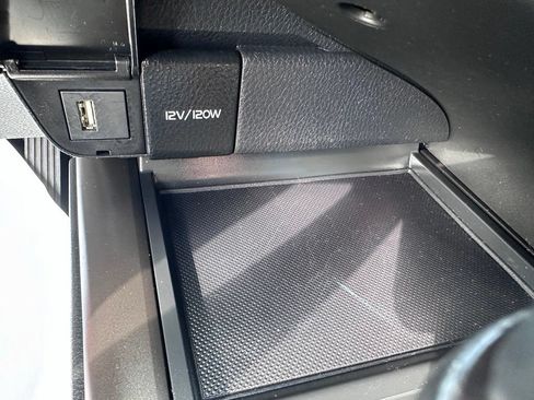 Used 2024 Toyota Camry SE FWD image 20