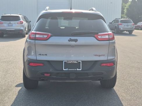 Used 2018 Jeep Cherokee Trailhawk w/ Quick Order Package 27L AWD/4WD image 4