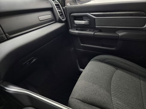 Used 2020 RAM 2500 Big Horn w/ Night Edition image 12
