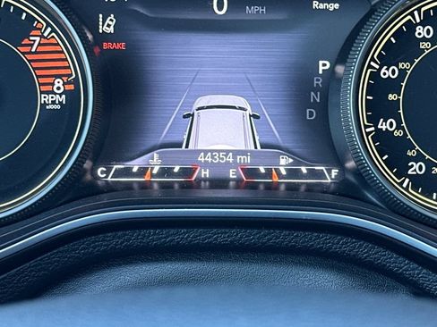 Used 2022 Jeep Cherokee Limited w/ Mopar Interior Package AWD/4WD image 27