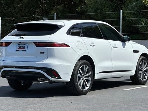 New 2026 Jaguar F-PACE R-Dynamic S image 5