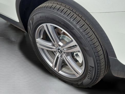 Certified 2022 Mercedes-Benz GLC 300 image 30