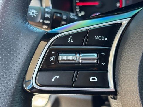 Used 2023 Kia Seltos SX w/ SX Sunroof Package image 17