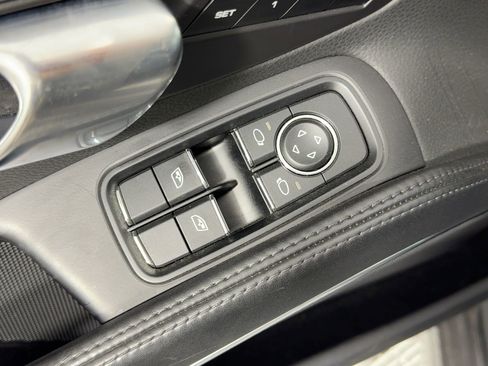Used 2018 Porsche 911 Carrera S image 13