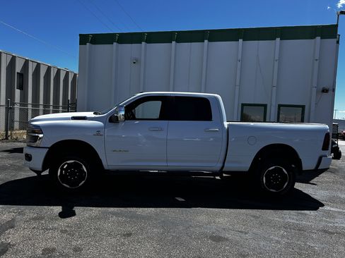 Used 2025 RAM 2500 Laramie image 2