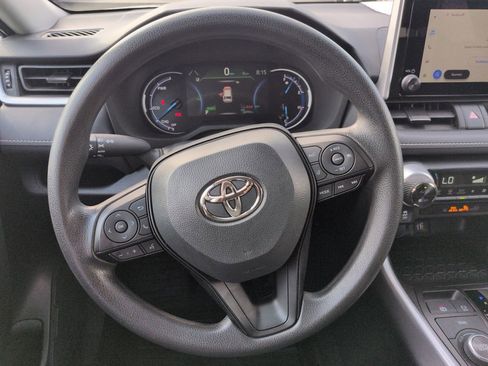 Certified 2025 Toyota RAV4 XLE AWD/4WD image 14