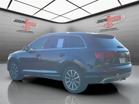 Used 2019 Audi Q7 3.0T Prestige w/ Prestige Package image 11