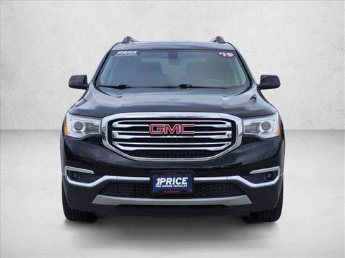 Used 2019 GMC Acadia SLT FWD image 2