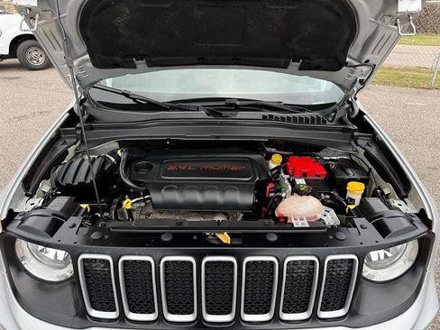 Used 2021 Jeep Renegade Latitude image 42