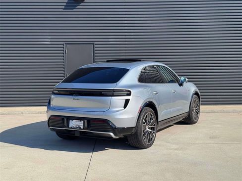 New 2025 Porsche Macan Turbo Electric image 7