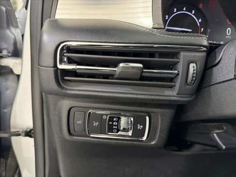 Used 2022 Lincoln Corsair FWD w/ Equipment Group 101A image 20