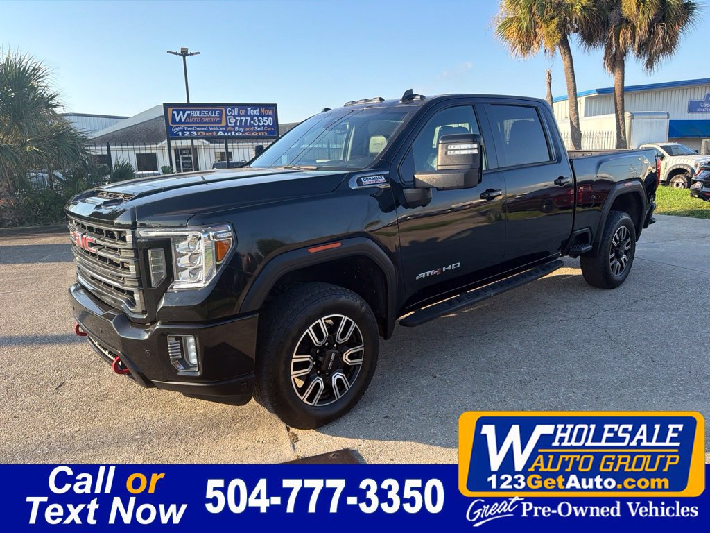 Used 2022 GMC Sierra 2500 AT4 w/ AT4 Preferred Package AWD/4WD image 1