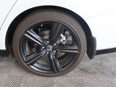 Used 2025 Honda Accord Sport image 16