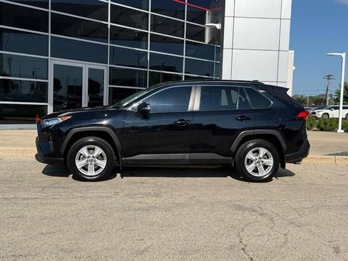 Used 2021 Toyota RAV4 XLE w/ Convenience Package AWD/4WD image 6
