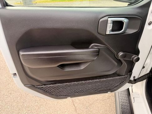 Used 2021 Jeep Wrangler Unlimited Sport image 25