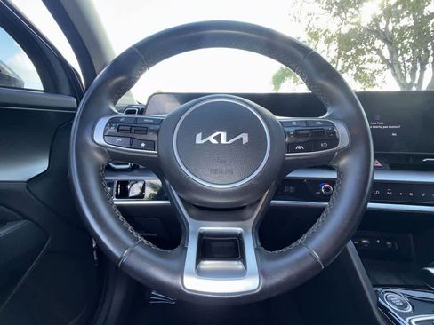 Used 2023 Kia Sportage EX image 15