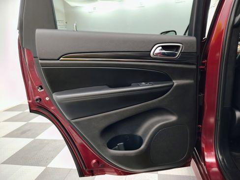 Used 2019 Jeep Grand Cherokee Limited X image 26