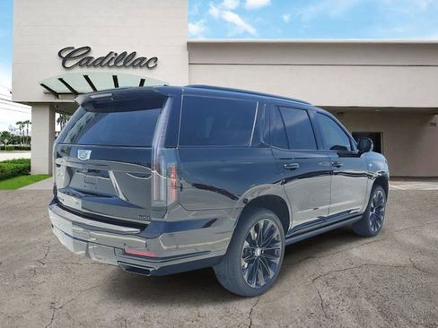 Certified 2025 Cadillac Escalade Sport Platinum w/ LPO, ONYX Package AWD/4WD image 5