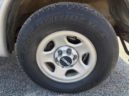 Used 2006 GMC Savana 1500 Passenger image 5