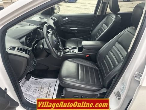 Used 2019 Ford Escape SEL AWD/4WD image 12