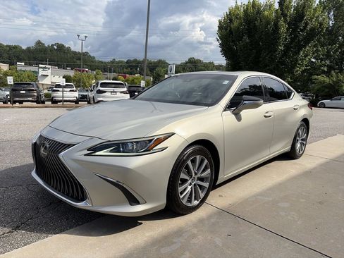 Used 2019 Lexus ES 350 w/ Premium Package FWD image 4