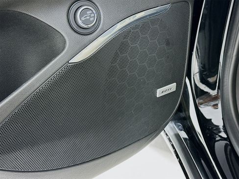 Used 2024 Buick Enclave Avenir w/ Avenir Technology Package image 20