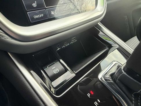 Certified 2025 Subaru Outback Premium w/ Popular Package #1A image 24