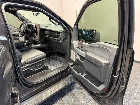 Used 2023 Ford F150 Lightning Lariat image 17